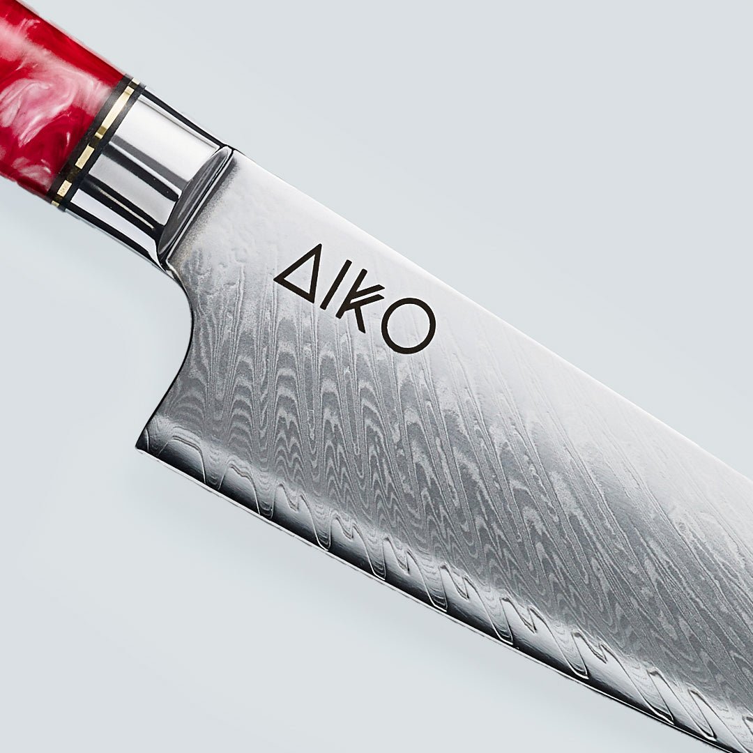 Aiko Red (あいこ, アイコ, アイコ) दमिश्क स्टील चाकू रंग के लाल राल हैंडल के साथ