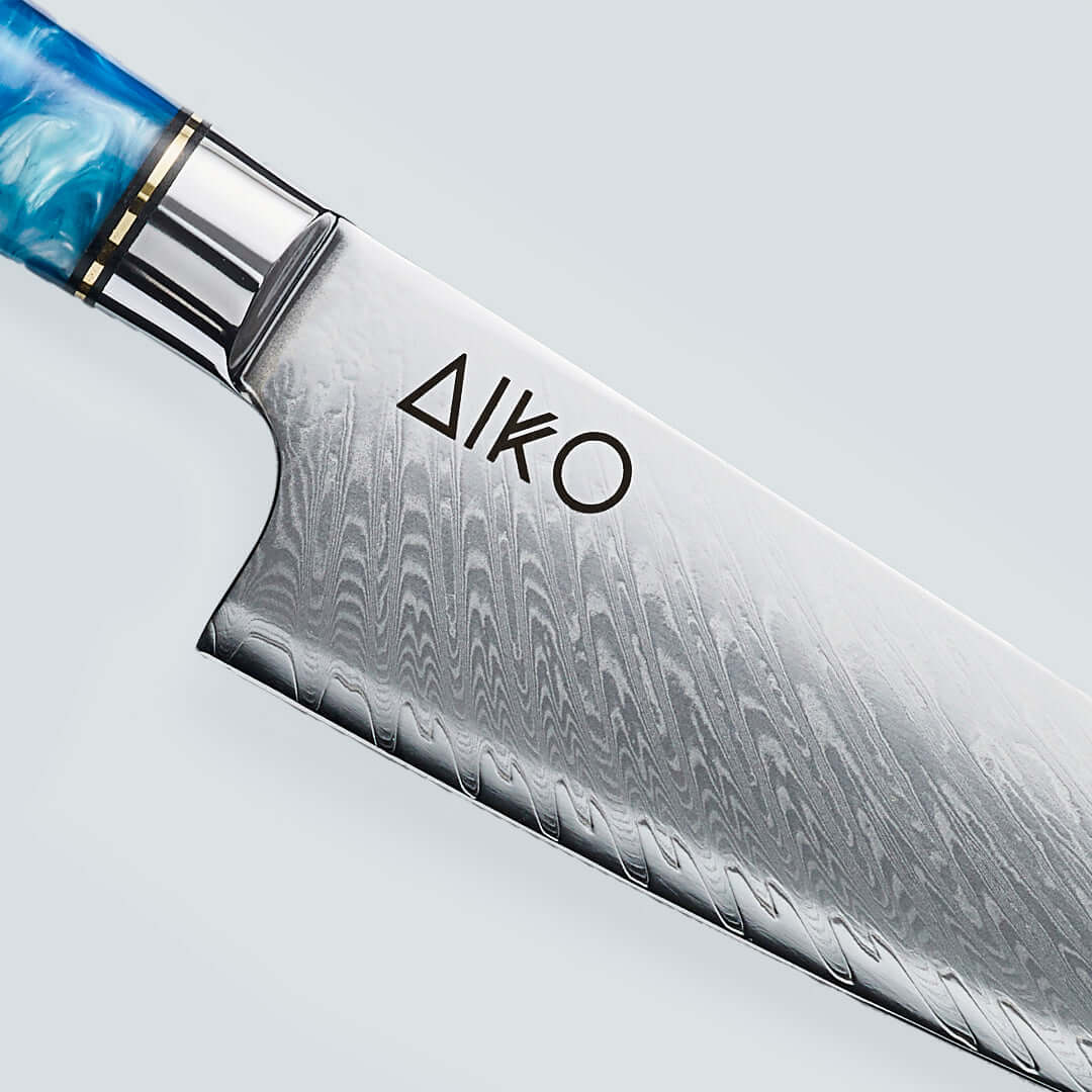 Aiko Blue (Clue, イ ン ン) रंगीन ब्लू राल हैंडल के साथ दमिश्क स्टील नाइफ